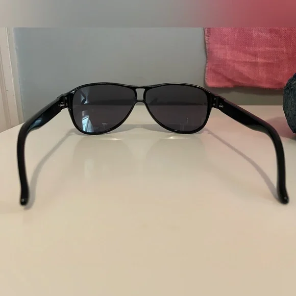 EUC GUCCI Aviator Sunglases